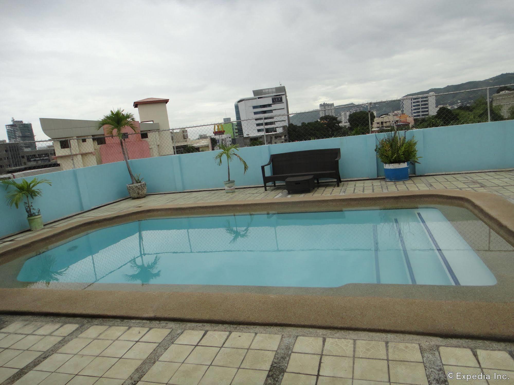 Cebu Grand Hotel Exterior photo